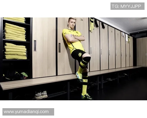 书包挂件设计灵感源自足球球星展现运动魅力与青春个性的创意搭配 书包挂件设计灵感源自足球球星展现运动魅力与青春个性的创意搭配